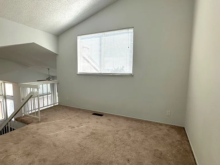 528 Fuchsia Dr — Photo 34