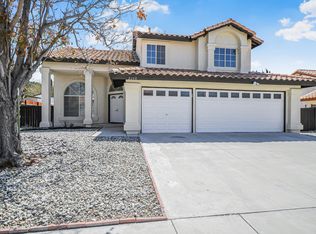 2608 W Oldfield St, Lancaster, CA 93536