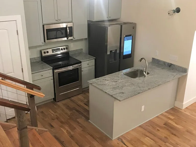 2315 Park Ave #2F — Photo 8