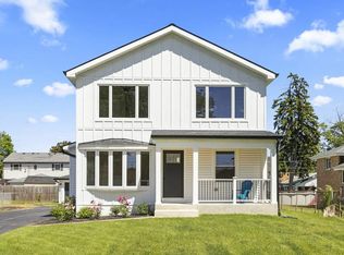 485 N Van Auken St, Elmhurst, IL 60126