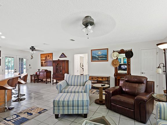 5th image of 5901 Sagebrush Forest Ave