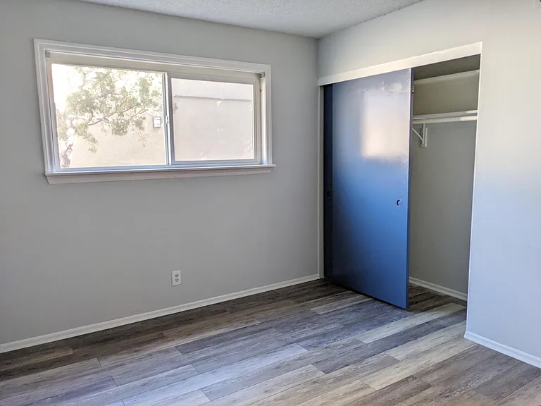 2655 E Park Ln #B — Photo 10