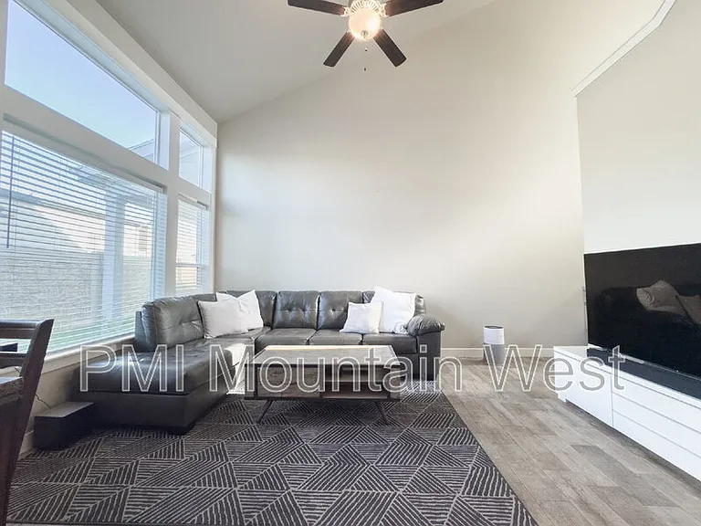 12702 S Stone Heights Dr — Photo 5