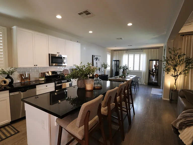 5855 Sleepy Willow St — Photo 4