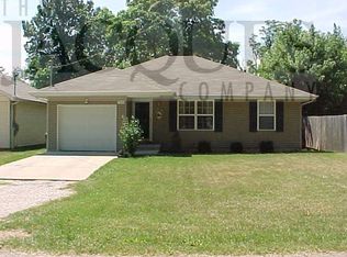 1323 N Warren Ave, Springfield, MO 65802