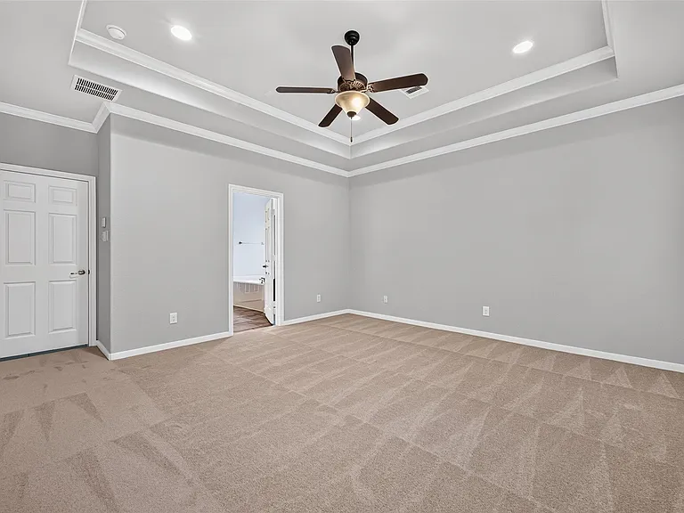 50 Vershire Cir — Photo 36