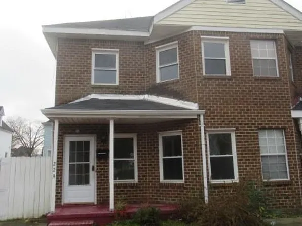 229 W 37th St, Norfolk, VA 23504