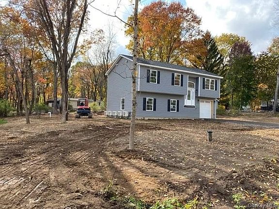 3rd image of 4 Amato Ln