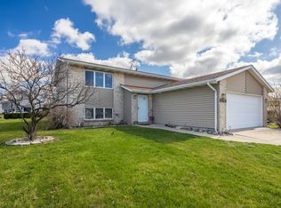 9931 Tyler St, Crown Point, IN 46307