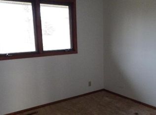 12024 SE Vandalia Dr, Runnells, IA 50237