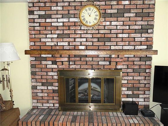 5th image of 11249 White St