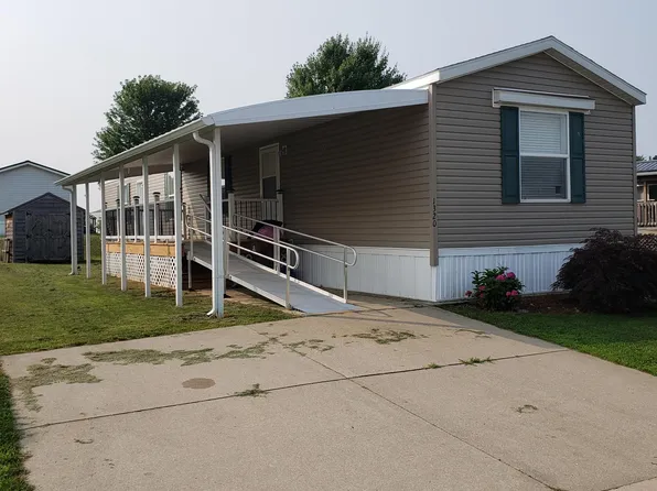 1320 Wildfield Ln, Fremont, MI 49412