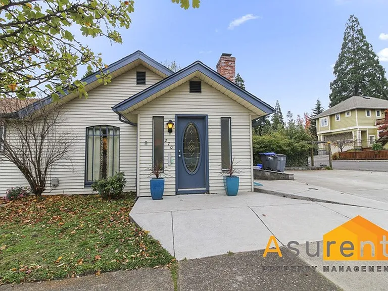 270 Morton St — Photo 3