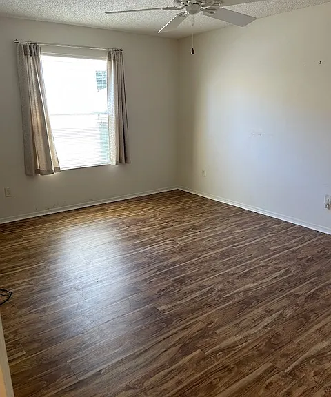 2340 Pickens Pl — Photo 27
