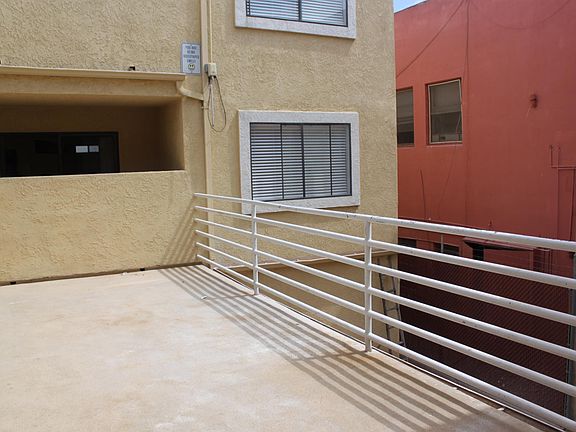 3rd image of 1215 E 4th St #0
