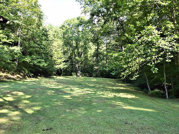 4th image of 447 Brushy Fork Rd
