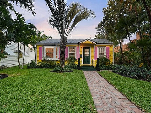 2nd image of 612 N Palmway