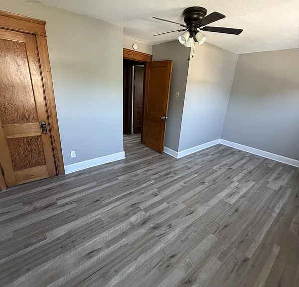 7700 Goodman Ave — Photo 13