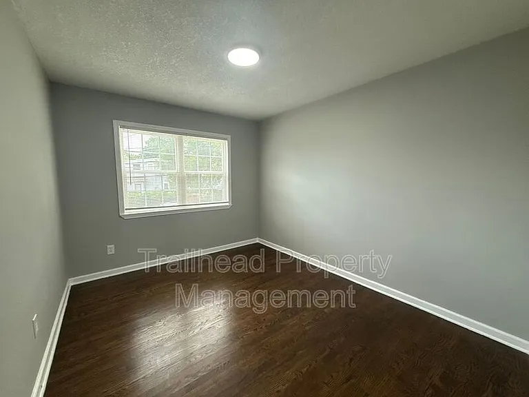 312 E Gregory Blvd #2E — Photo 6