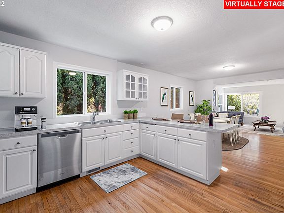 Kitchen>