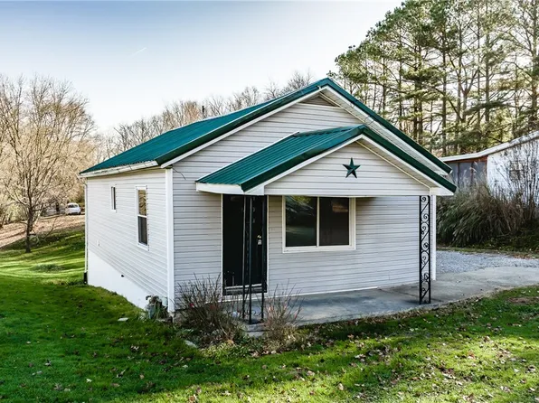 1312 Core Rd, Parkersburg, WV 26104