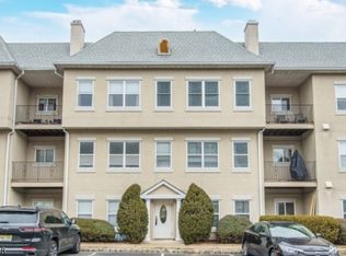 416 Brittany Dr, Wayne, NJ 07470