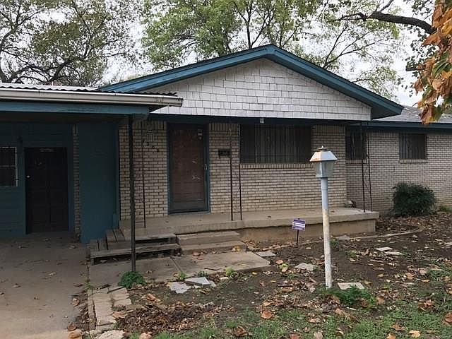 1st image of 4200 Arrowwood Dr