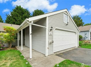 8801 27th St W APT 8B, University Place, WA 98466