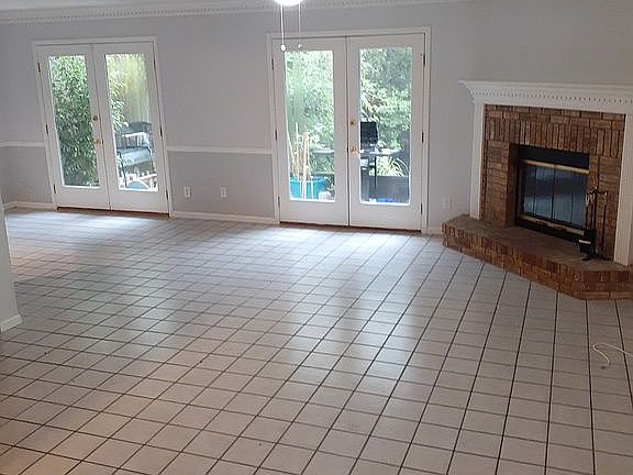 2nd image of 161 Cay West Way