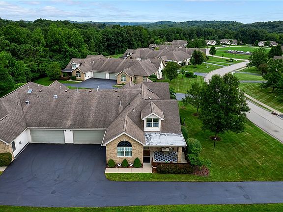 4th image of 109 Steeplechase Cir