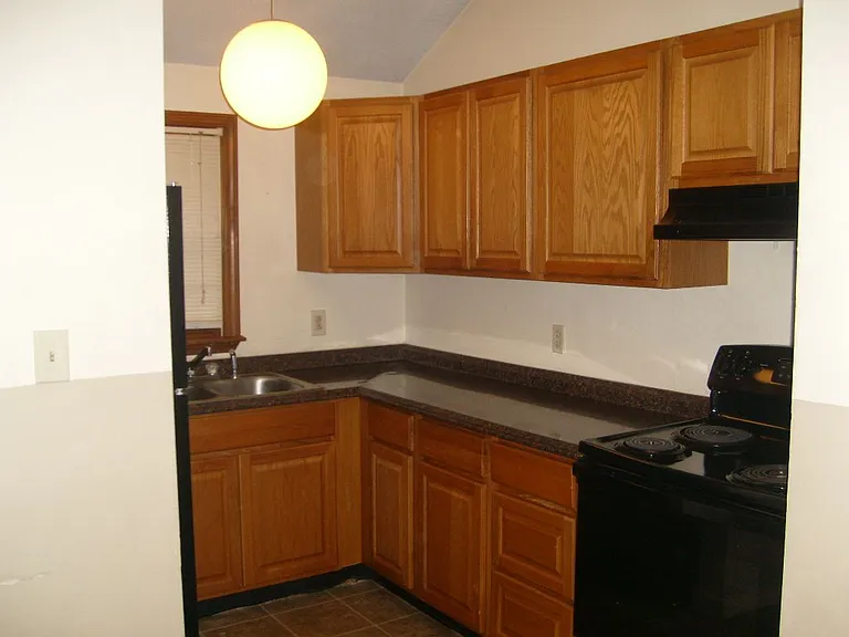 10 Plaza Village Rd #C — Photo 8