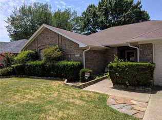 3313 Timber Grove Dr, Bedford, TX 76021