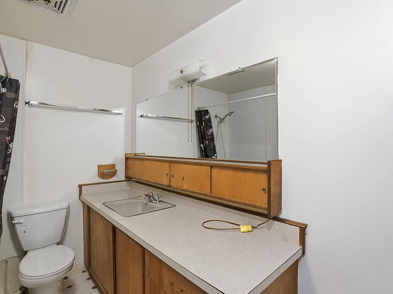 1000 Rollins St — Photo 12