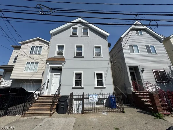 200 Bergen Street, Newark City, NJ 07103