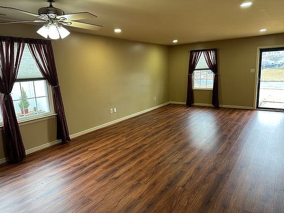 5th image of 249 Lafayette Dr