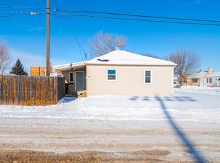 241 2nd St SE, Dickinson, ND 58601