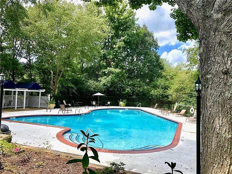 7101 Santa Fe Pkwy — Photo 22