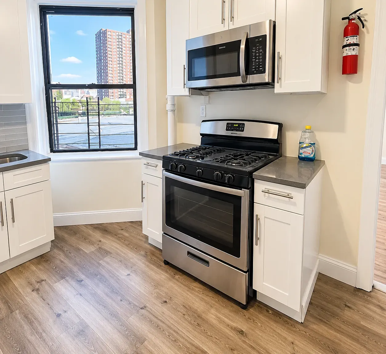2 bed, $2,100 — Photo 2