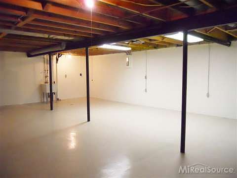 4th image of 1578 S Hill Blvd #1555