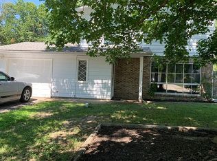 307 S Plover Dr, Carbondale, IL 62901