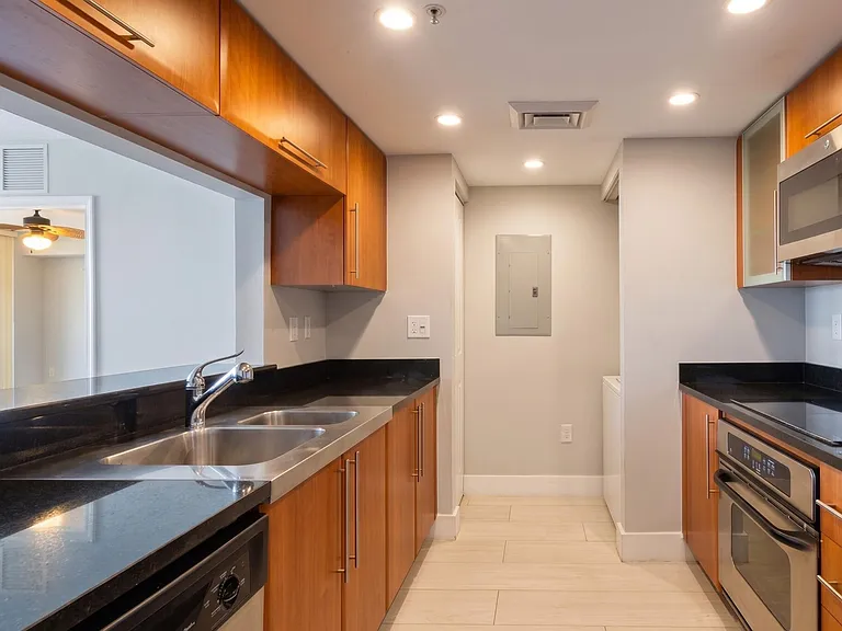 610 W Las Olas Blvd #1016N — Photo 7