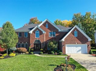 20709 Wakefield Cir, Strongsville, OH