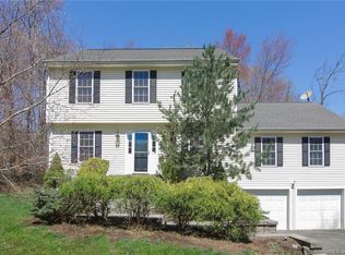 36 Lake Ridge Hts, Middletown, CT 06457