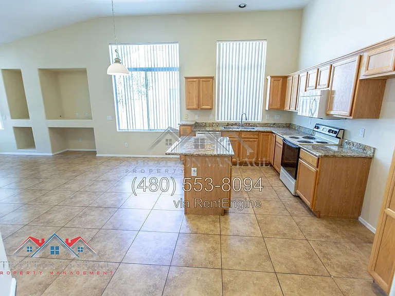 1578 E Megan St — Photo 10