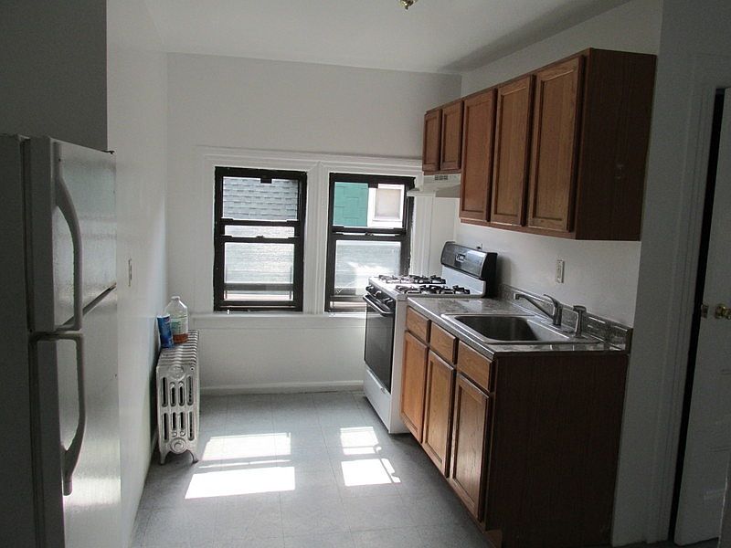1st image of 337 E 16th Street # Fl 3rd