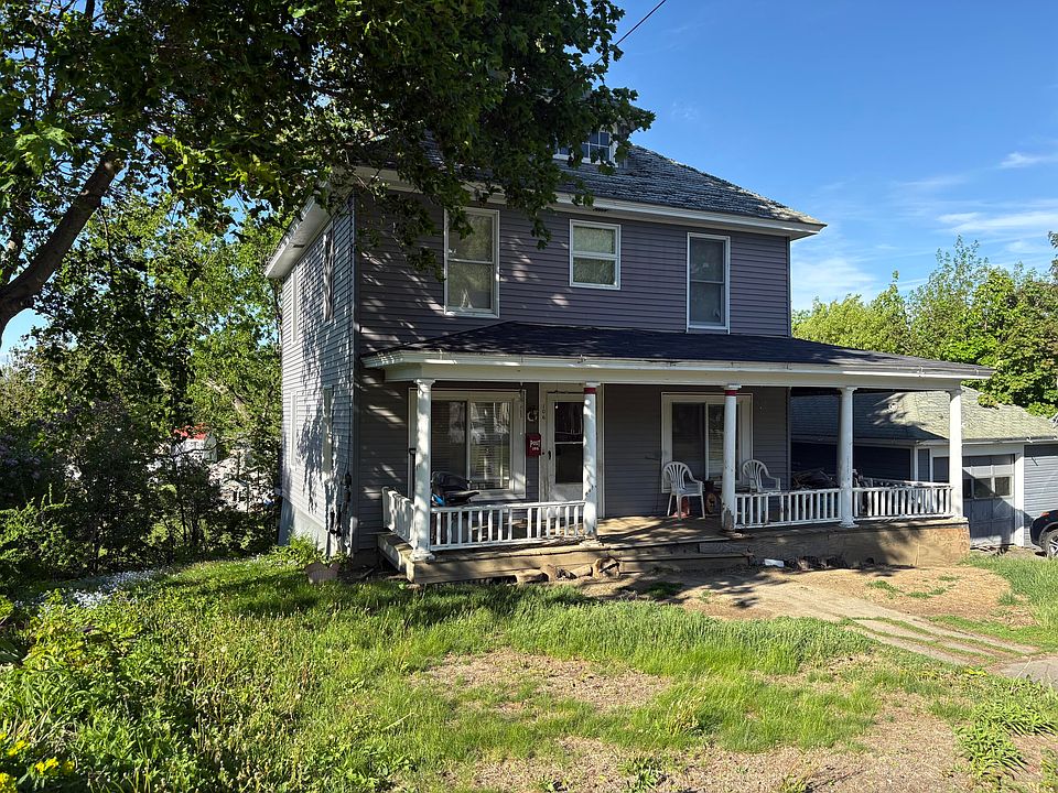 2nd image of 106 Pleasant Street