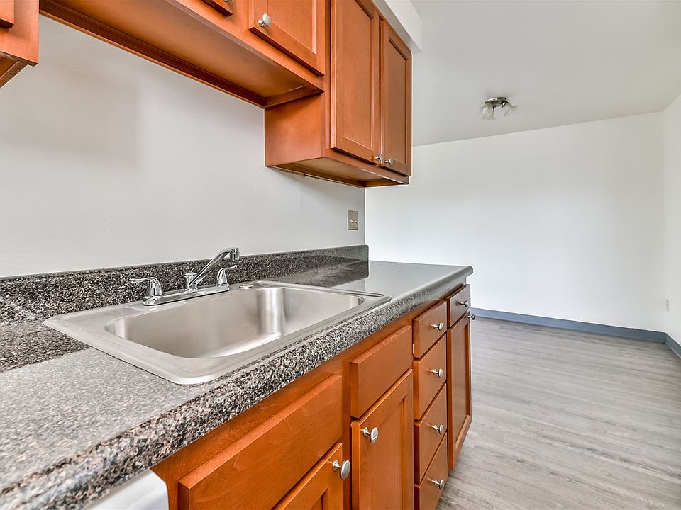 11670frankstown1FULL-EAP_9903