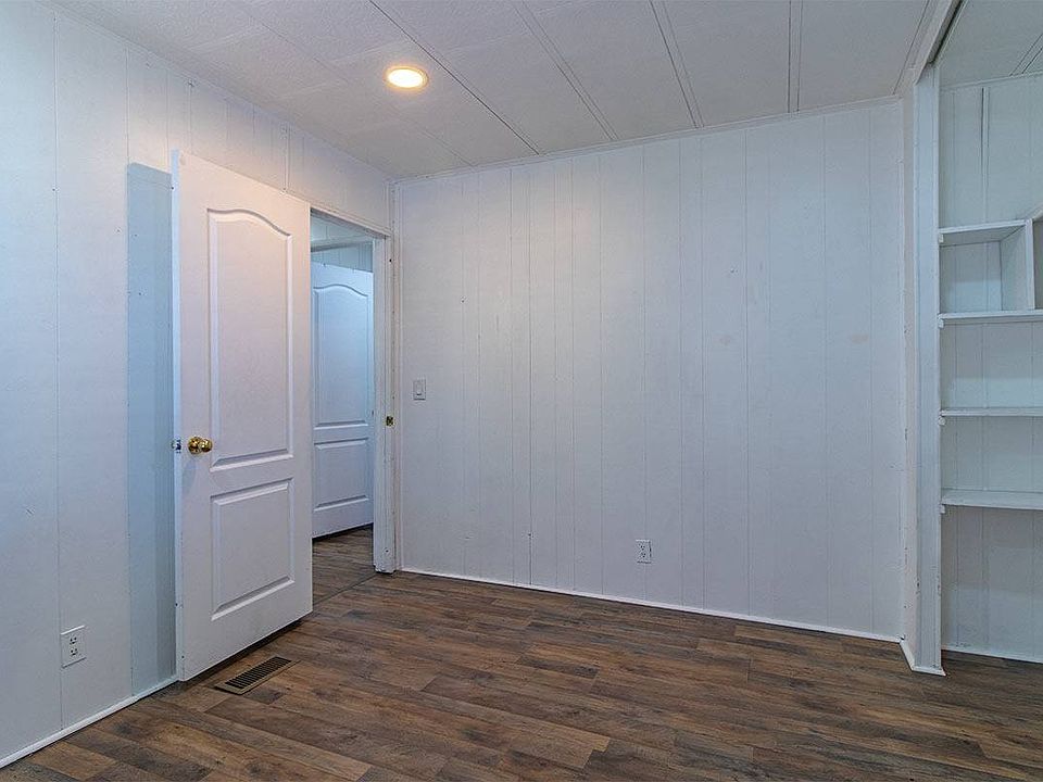 10th image of 4650 E Carey Ave Trailer 105