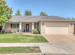 131 Aberdeen Ln, Eagle Pt, OR 97524