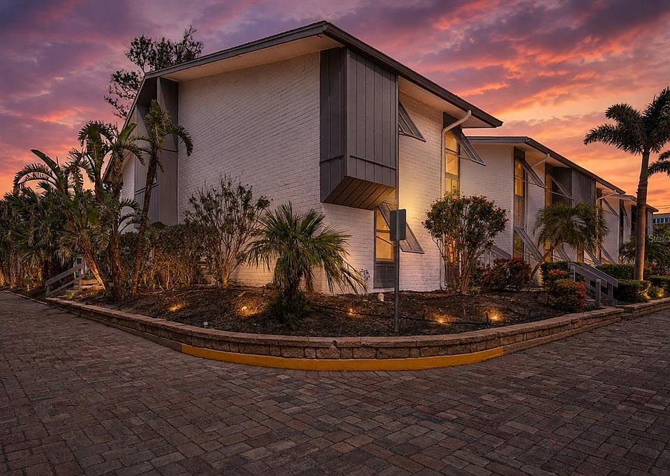 1st image of 1141 W PEPPERTREE DRIVE #1141